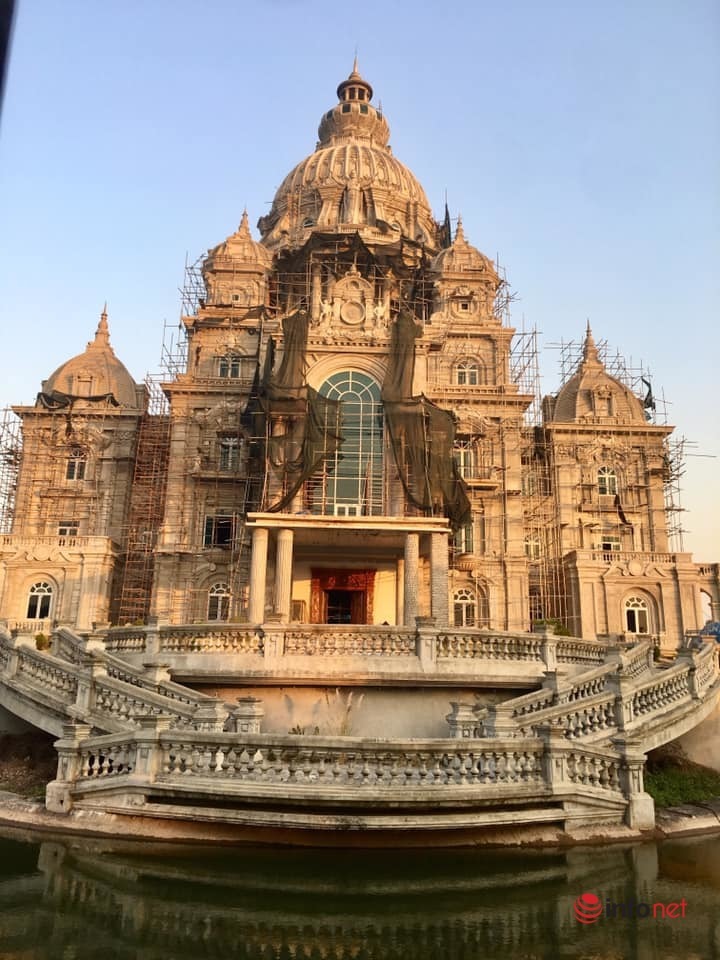 Dàn lâu đài siêu khủng” của đại gia Nguyễn Đức Thụy-9