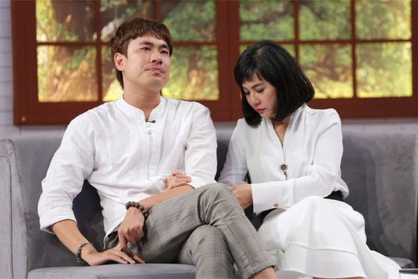 Loạt động thái khó hiểu của Cát Phượng trước khi xác nhận chia tay bạn trai kém 18 tuổi-3