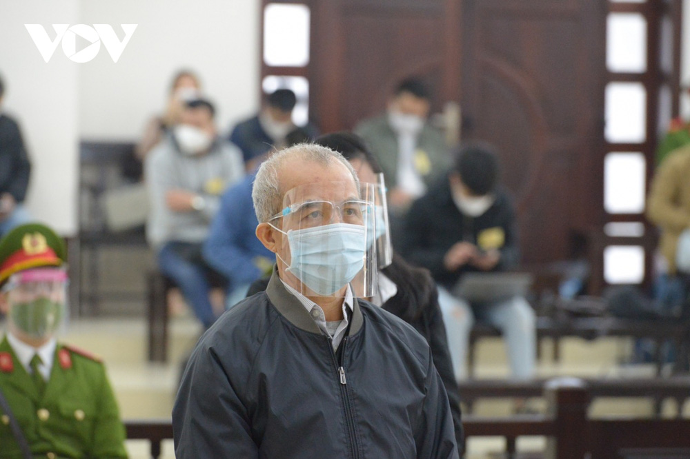 Cựu Hiệu trưởng Đại học Đông Đô hầu tòa-6