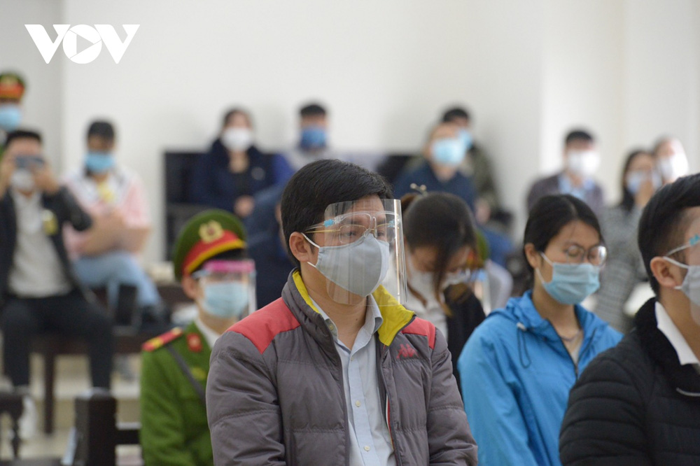 Cựu Hiệu trưởng Đại học Đông Đô hầu tòa-7