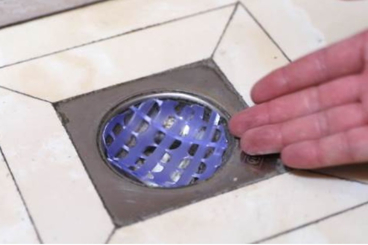 Khi bán phế liệu, đừng vứt bỏ những rổ rau cũ, chỉ cần sửa sang lại và đặt chúng trên ban công, bạn sẽ giật mình vì điều này-12