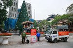Hà Nội: Biển người chen chân vui chơi, đón Noel sớm khiến giao thông phố Hàng Mã ùn ứ-15