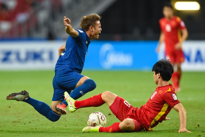 Việt Nam 0-2 Thái Lan: Quang Hải hai lần dứt điểm trúng khung gỗ, tuyển Việt Nam chờ lật ngược thế cờ ở lượt về 23/12/2021 19:00:00 GMT+7-14