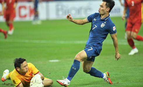 Việt Nam 0-2 Thái Lan: Quang Hải hai lần dứt điểm trúng khung gỗ, tuyển Việt Nam chờ lật ngược thế cờ ở lượt về 23/12/2021 19:00:00 GMT+7-13