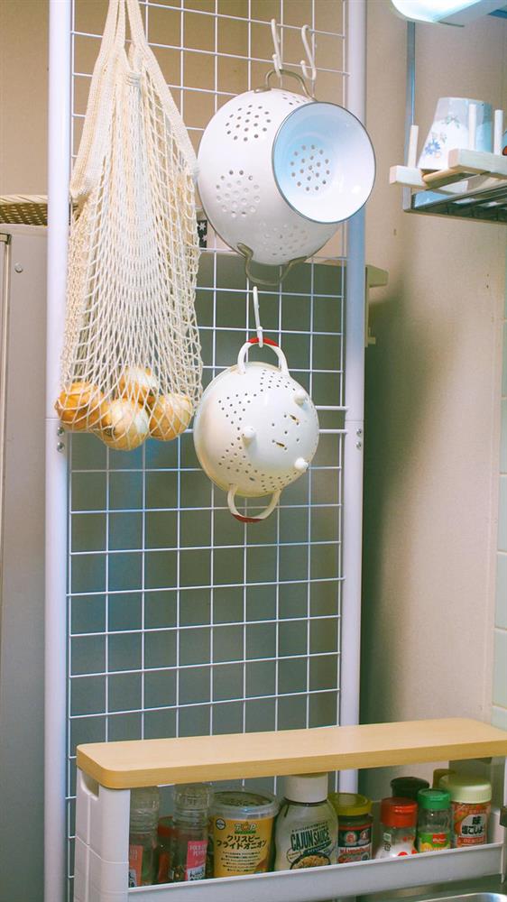 5 căn bếp rộng vỏn vẹn vài m2, đi 3 bước chân là hết nhưng cách sắp xếp khiến ai cũng phải xuýt xoa: Đúng là nhỏ nhưng có võ!-11