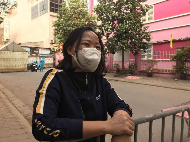 Quá tải hệ thống y tế cơ sở ở Hà Nội: Tôi không có thời gian về nhà-1