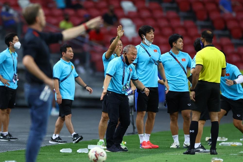 NÓNG: VFF vào cuộc vụ trọng tài xử ép trắng trợn ĐT Việt Nam trước Thái Lan-1