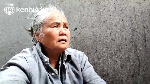 Nhân chứng kể lại giây phút nữ sinh viên Học viện Ngân hàng bị sát hại dã man: Một người đàn ông ghì chặt nghi phạm, giật lấy con dao-1