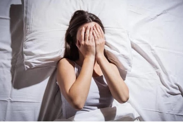 Người phụ nữ 32 tuổi đã mãn kinh, nguyên nhân đến từ thói quen làm đẹp mù quáng mà nhiều cô gái trẻ mắc phải-2