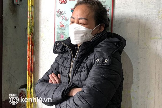 Mẹ nữ sinh ngân hàng bị sát hại khóc ngất khi nhận tin sốc: 