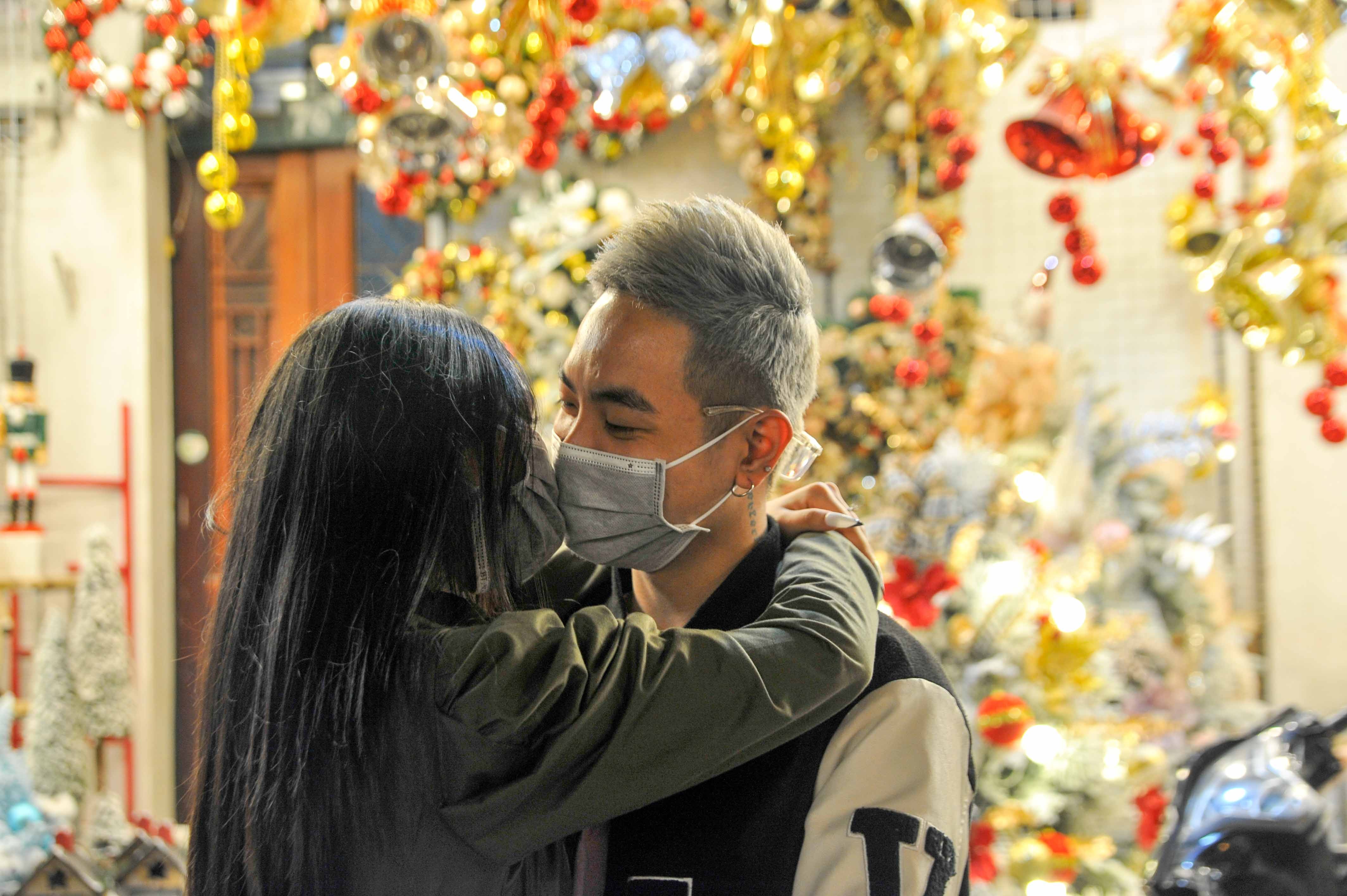 Đêm Giáng sinh đặc biệt ở Thủ đô giữa mùa Covid-19-7