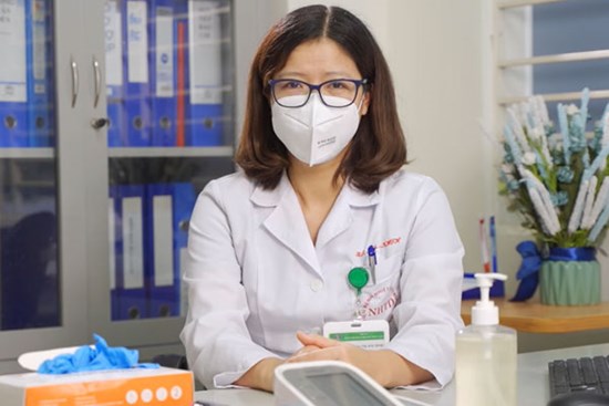 Bác sĩ hướng dẫn F0 điều trị tại nhà cách xử lý các triệu chứng thường gặp