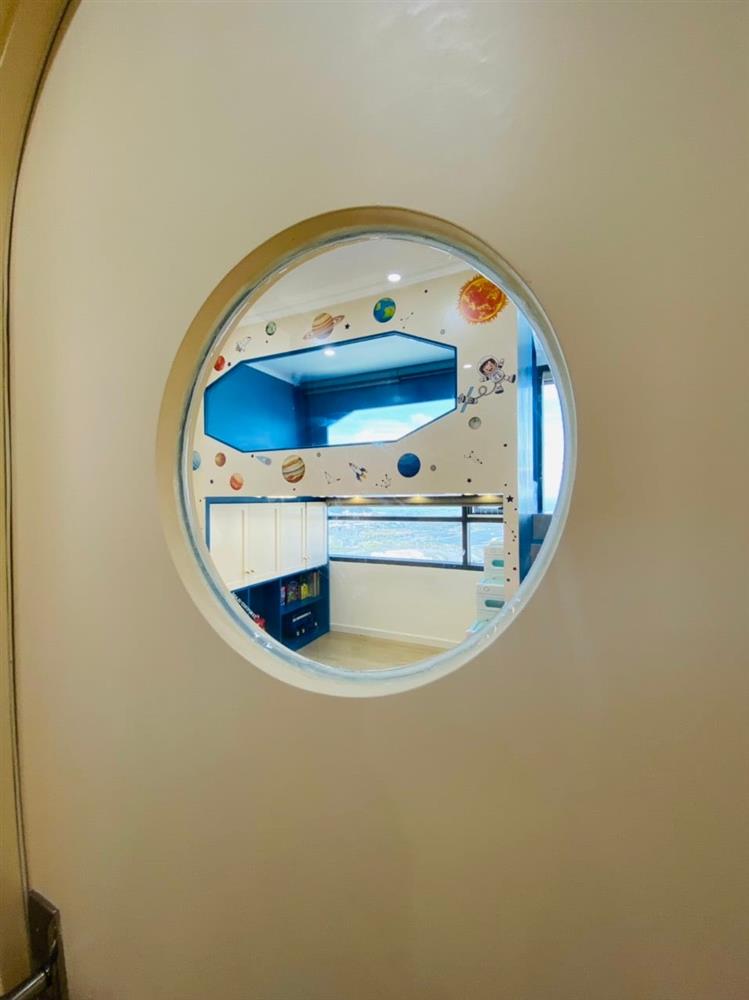 Tổ ấm ấn tượng mang cả trạm không gian vũ trụ vào trong nhà, góc nào cũng xinh xắn và đượm màu yêu thương-18