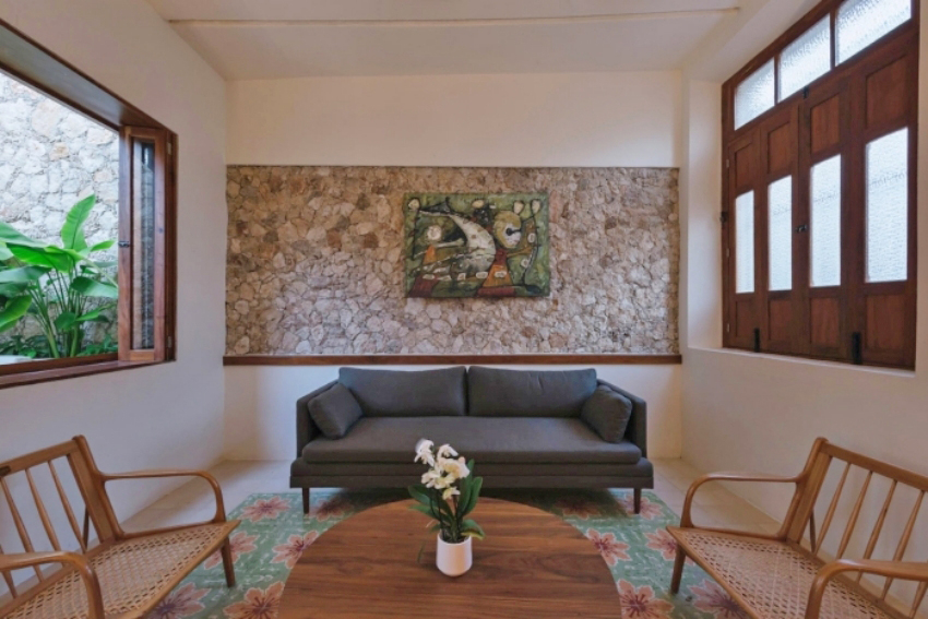 Ngôi nhà đá trong suốt thiết kế hai tầng độc đáo - viên ngọc quý giữa lòng thị trấn ai nhìn cũng mê-5