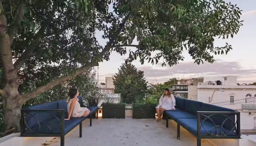 Ngôi nhà đá trong suốt thiết kế hai tầng độc đáo - viên ngọc quý giữa lòng thị trấn ai nhìn cũng mê-10