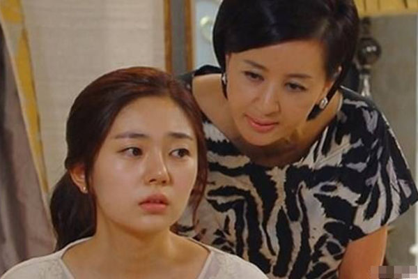 Chồng ngoại tình suốt 13 năm, khi ra toà&nbsp;đổi trắng thay đen tố ngược vợ sinh 3 con với 3 người đàn ông khác nhau-2