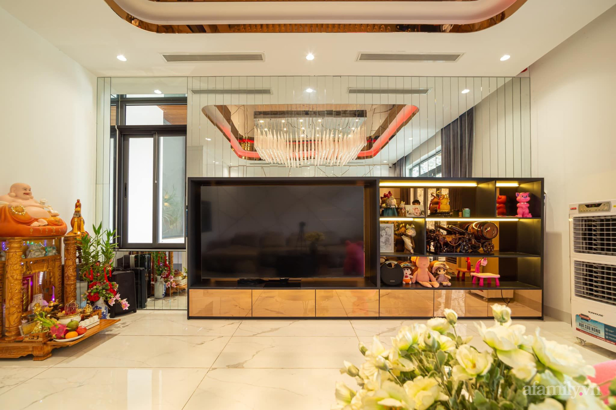 Ngắm không gian sống rộng 200m² của CEO trẻ 9x tại Sài Gòn, full nội thất giá trị khủng tới 14 tỷ-5