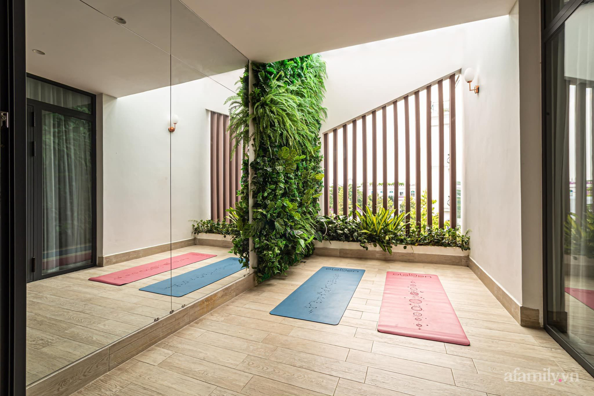 Ngắm không gian sống rộng 200m² của CEO trẻ 9x tại Sài Gòn, full nội thất giá trị khủng tới 14 tỷ-33