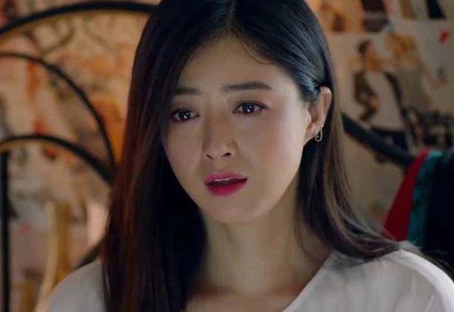 Mở tủ kiểm tra, cô vợ choáng váng phát hiện chồng trộm đi bộ trang sức, danh tính của người mà anh ta tặng đồ mới sốc!-3