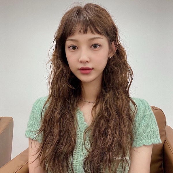 5 kiểu tóc xoăn đang hot nhất các salon Hàn Quốc: Chọn cho dịp Tết này thì vừa sang vừa trẻ-7