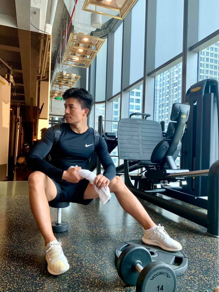 Diễn viên Hiếu Nguyễn vừa bị bạn gái tố bạo hành là ai?-5