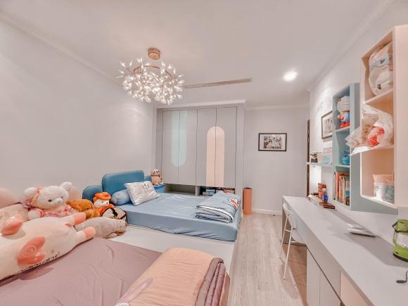 Nhạc sĩ Nguyễn Văn Chung hé lộ không gian sang trọng trong căn hộ mới-18