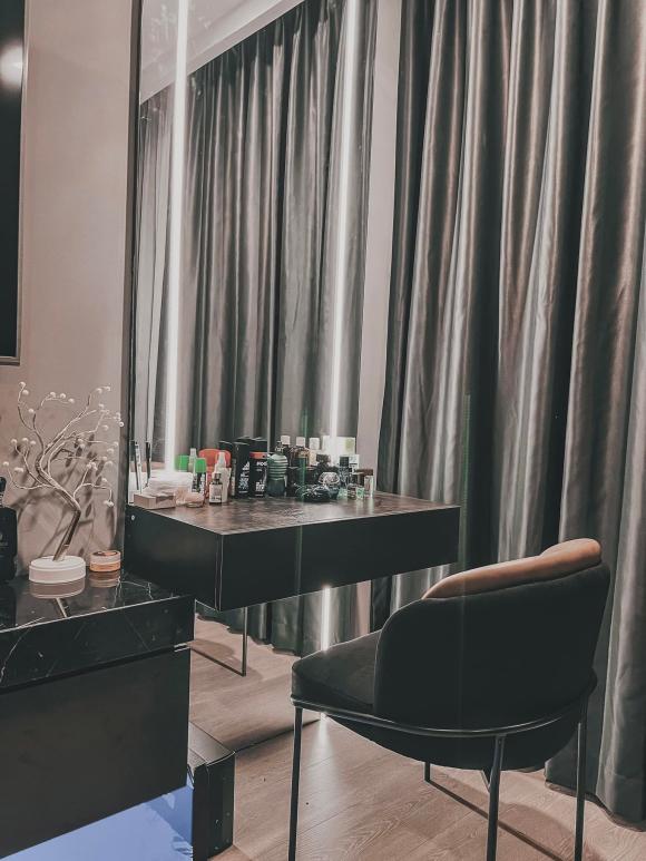 Nhạc sĩ Nguyễn Văn Chung hé lộ không gian sang trọng trong căn hộ mới-30