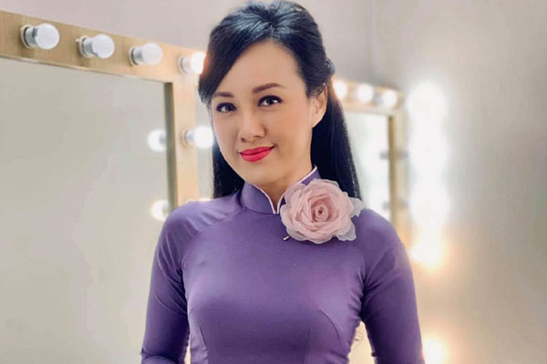 Chân dung BTV thay thế Hoài Anh dẫn Thời sự 19h: Gương mặt khả ái, giọng Nam Bộ ngọt ngào-9