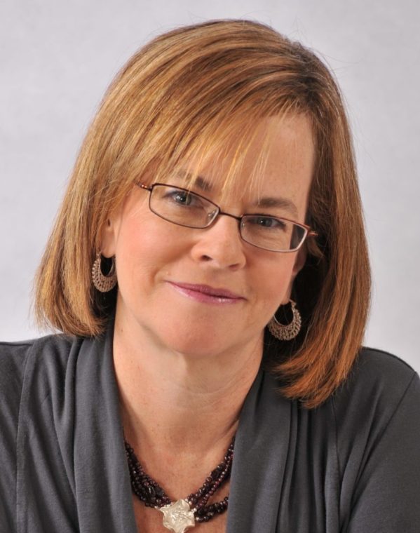 Con trai 7 tuổi đột nhiên hỏi mẹ: Quan hệ có đau không: Đây là câu trả lời ngắn gọn nhưng quá tinh tế từ một Tiến sĩ giáo dục-1