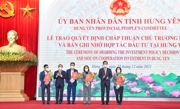 Hưng Yên trao quyết định đầu tư dự án ‘siêu nhà máy sữa’ 4.600 tỷ đồng-2