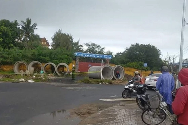 Hiện trường thương tâm vụ cháy nhà mặt phố khiến 2 vợ chồng và con nhỏ tử vong-14