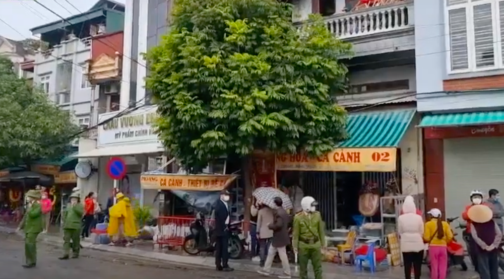 Hiện trường thương tâm vụ cháy nhà mặt phố khiến 2 vợ chồng và con nhỏ tử vong-2