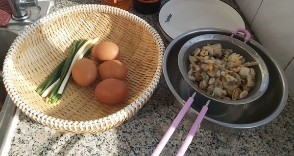 Cách làm trứng xào ngao đơn giản, vị mềm thơm ngon, giàu dinh dưỡng-3