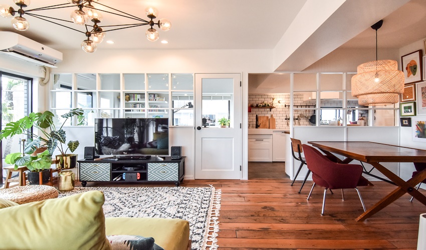 Ánh sáng dịu nhẹ trong ngôi nhà nhỏ đầy màu sắc, cho không gian bình dị mà cá tính-2