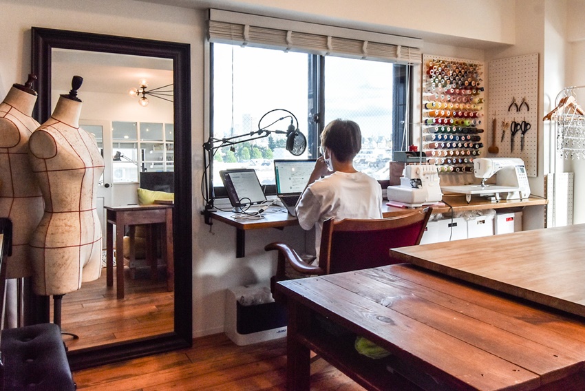 Ánh sáng dịu nhẹ trong ngôi nhà nhỏ đầy màu sắc, cho không gian bình dị mà cá tính-4