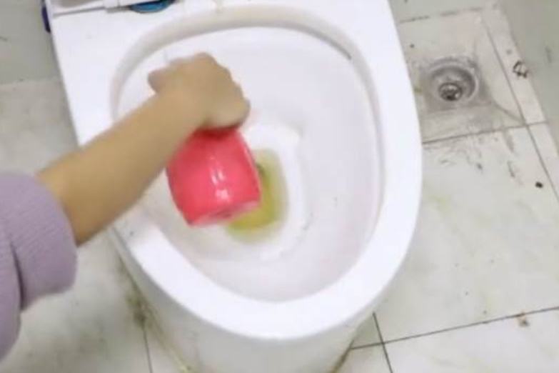 Nhanh tay trộn dầu gội và kem đánh răng với nhau, 10 người thì 9 người cần, tiết kiệm được hàng triệu đồng mỗi năm-3