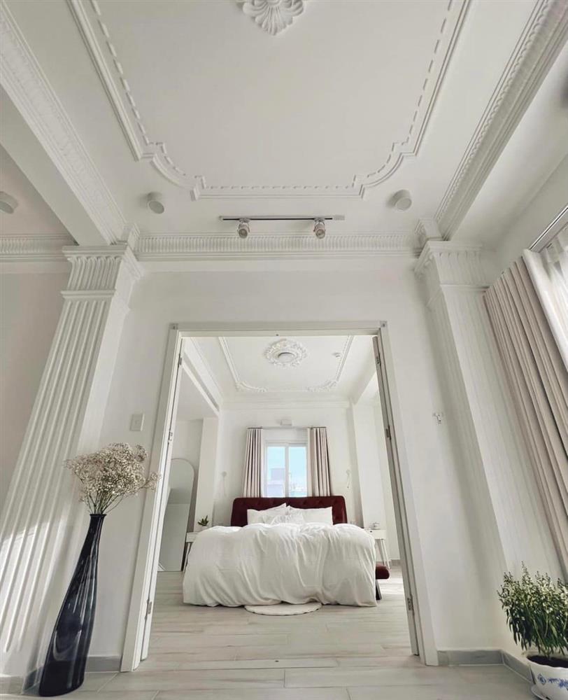 Nhà riêng sang trọng của nữ MC sở hữu đôi chân 1.1m-4