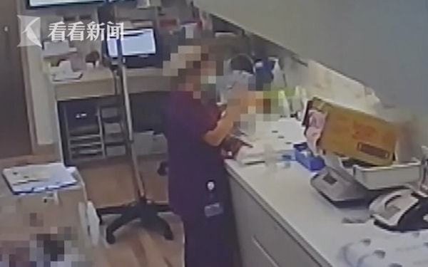 Con sơ sinh 5 ngày tuổi đang khỏe mạnh bỗng bị mù, bố mẹ xem camera bệnh viện mà kinh hãi trước lý do không thể ngờ đến nhất-1