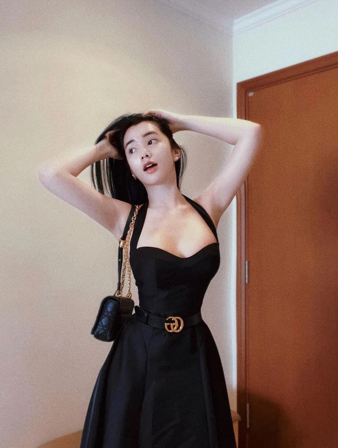 Đại hội chặt chém giữa 2 bồ tin đồn của đại gia Đức Huy: Cẩm Đan khoe nửa bầu ngực có đọ lại Khánh My show trọn vòng 3?-15