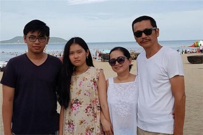 NSND Trung Anh kỷ niệm 24 năm ngày cưới và thốt lên: Ngày đó sao dũng cảm thế!-4