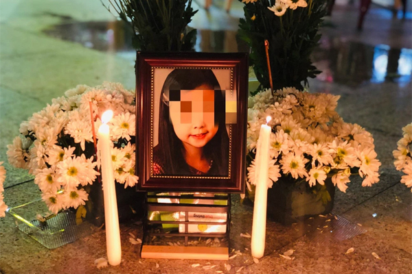 Một bệnh viện hứng bão 1 sao vì tin đồn Phó GĐ là ông nội bé gái 8 tuổi bị bạo hành: Lên tiếng đính chính sau đó lại xóa đi?-3