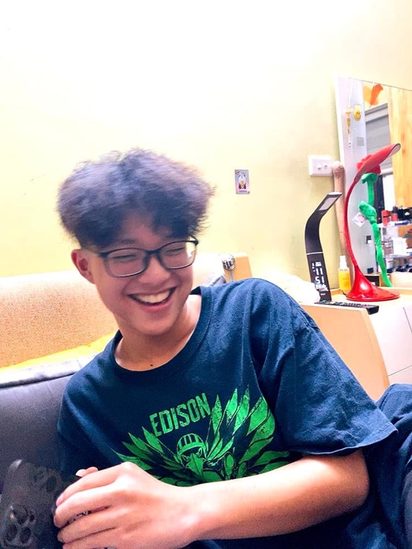 Thảo Vân vui hết cỡ khi được con trai kết bạn trên MXH, bà xã kém 15&nbsp;tuổi của Công Lý bình luận mới gây chú ý-2