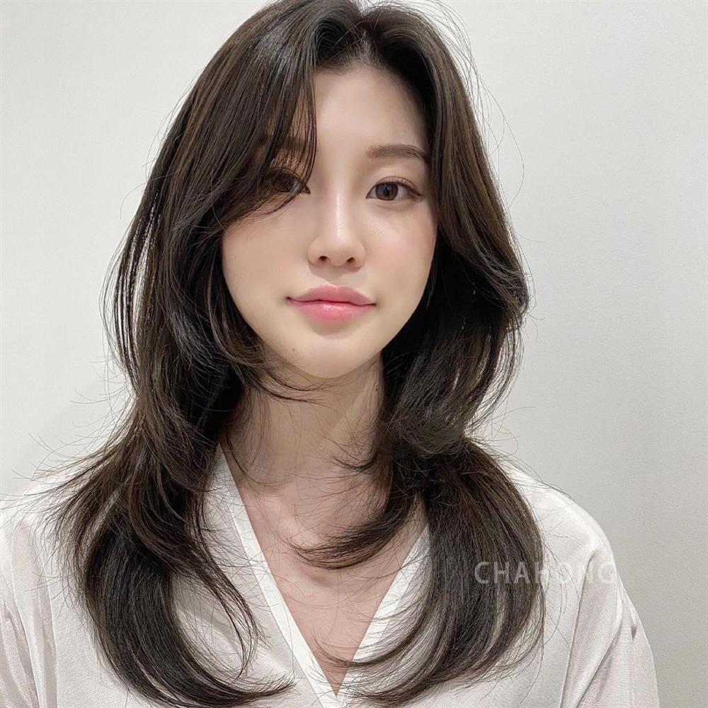 Ghim gấp kiểu tóc ngang vai hot nhất lúc này: Hack mặt thanh thoát hơn, Tết gặp ai cũng được khen xinh-11