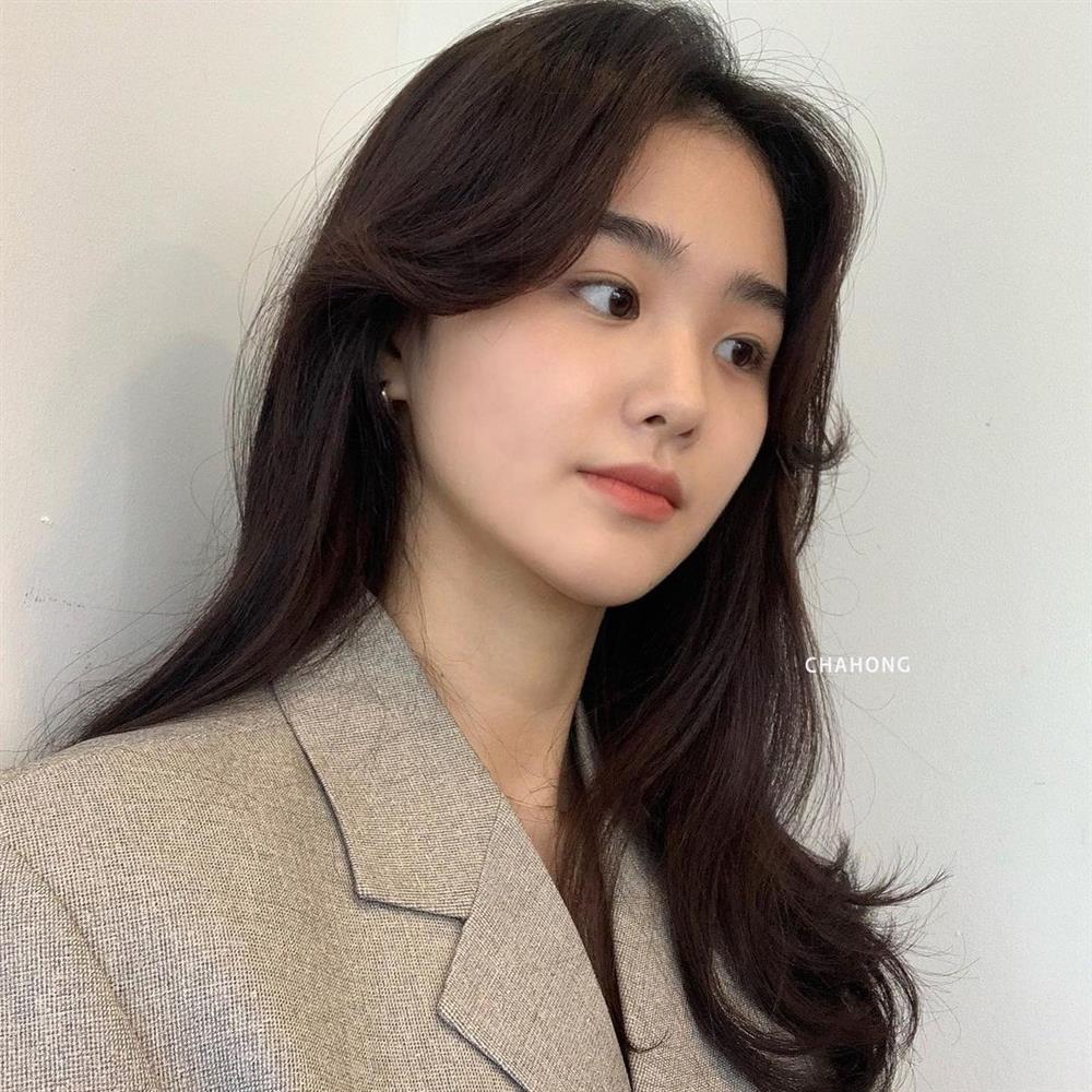 Ghim gấp kiểu tóc ngang vai hot nhất lúc này: Hack mặt thanh thoát hơn, Tết gặp ai cũng được khen xinh-8