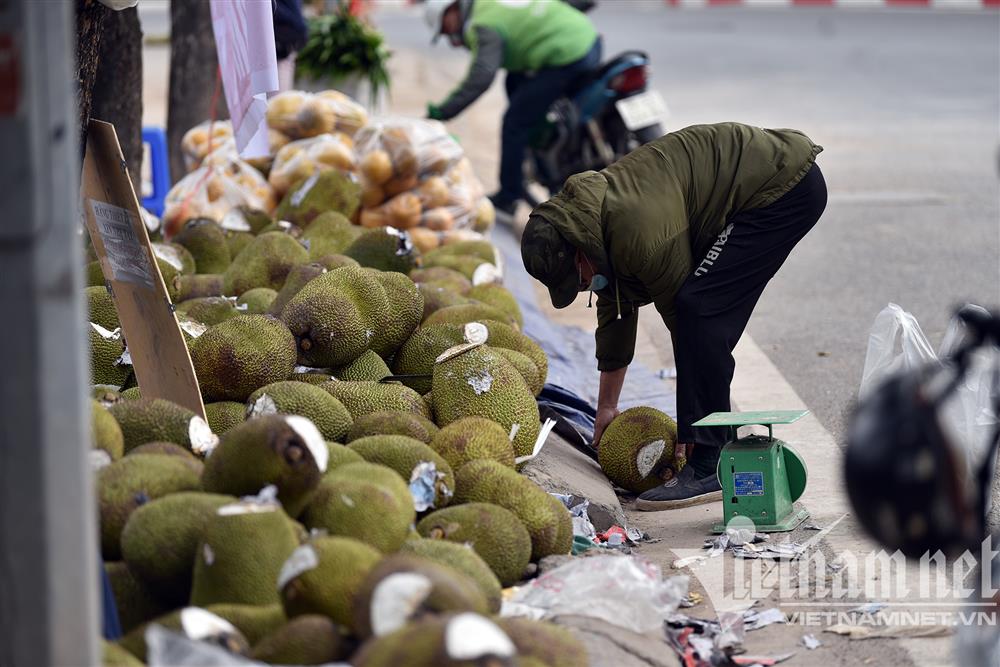 Mít Thái tràn về Hà Nội, giá rẻ ê hề chất đống đầy vỉa hè-1