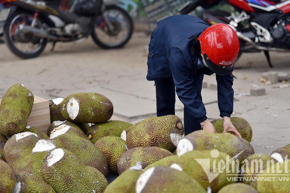 Mít Thái tràn về Hà Nội, giá rẻ ê hề chất đống đầy vỉa hè-6