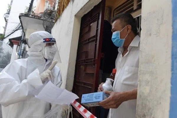 Việt Nam xuất hiện biến thể Omicron: Giáo sư giải thích lý do không cần quá hoang mang-1