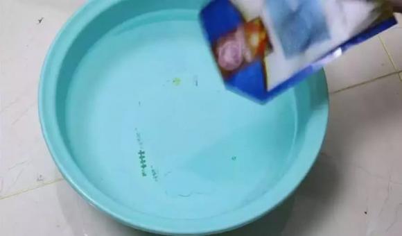 Phải mất 20 năm, người ta mới phát hiện ra rằng, thêm một số món hời này vào nước lau sàn nhà sẽ sạch bóng loáng mà không bám bụi-4