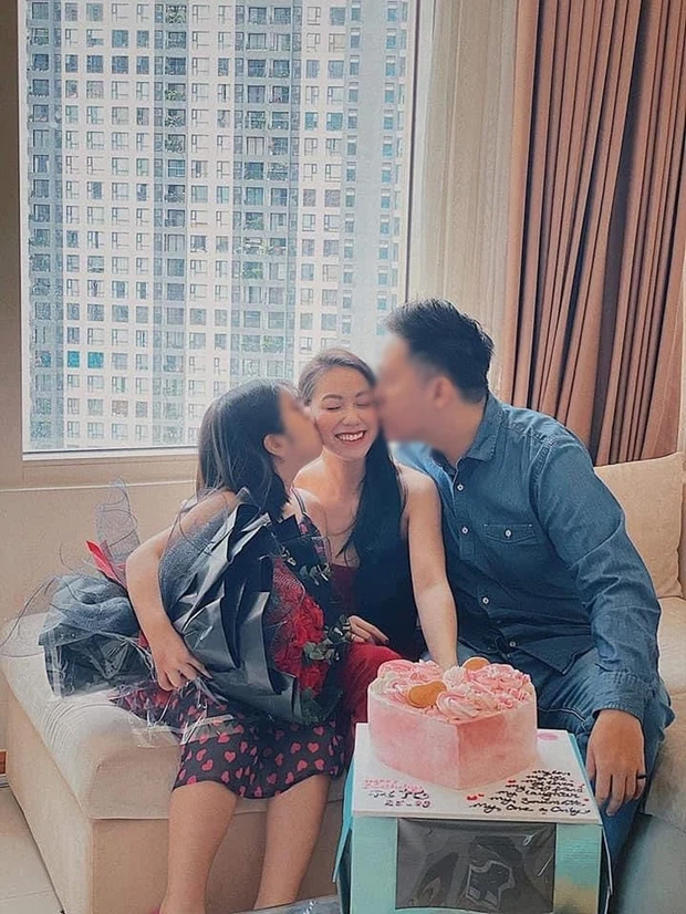 Hình ảnh bé gái 8 tuổi từng hôn má dì ghẻ chúc mừng sinh nhật bất ngờ được lan truyền, nhiều người nhìn vào không khỏi xót xa-1