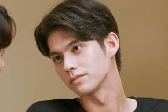 Đến nhà bạn gái rồi ở lại qua đêm, tôi bất ngờ phát hiện bí mật không ngờ về cô người yêu giàu có